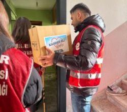 Efeler’de dayanışma güçleniyor: EFESYA binlerce haneye ulaşıyor!