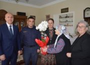 Nazilli Kaymakamı, Ramazan Bayramı öncesi şehit ailelerini ziyaret etti.