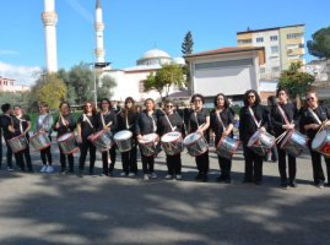 Nazilli’de Gönüllü Engelsizler Bandosu kuruldu.