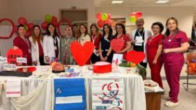 Nazilli Devlet Hastanesinde Kalp Sağlığı Haftası nedeniyle bilgilendirme standı açıldı.