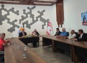Sultanhisar Belediyesi ile Kuzey Kıbrıs Türk Cumhuriyeti Laç Belediyesi arasında kardeş şehir protokolü imzalandı.