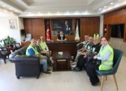 Yeşilay Temsilcileri ve Yeşilay gönüllüleri, Nazilli ilçe Kaymakamı’nı makamında ziyaret ettiler.